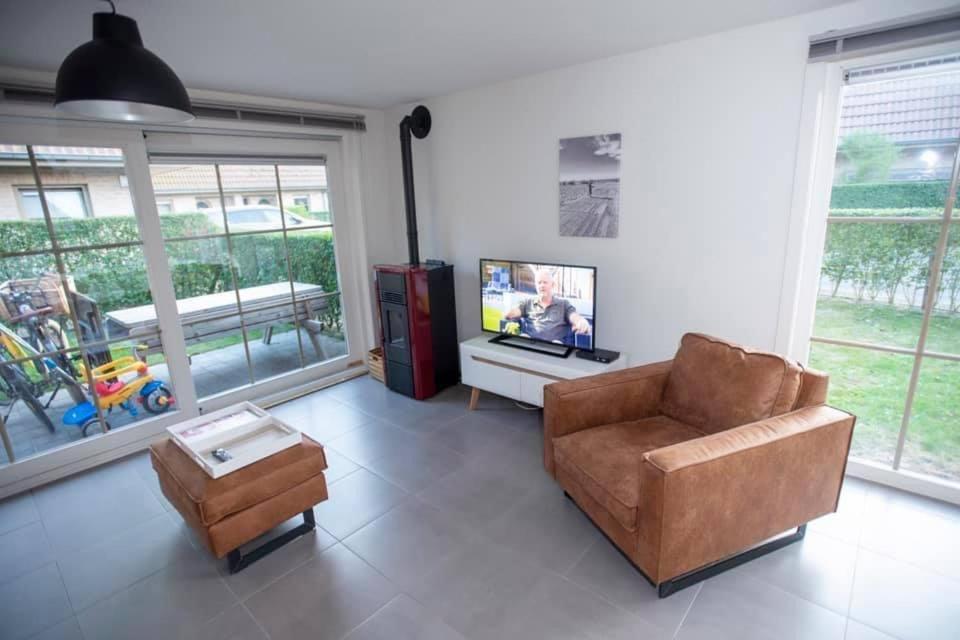 Vakantiehuisje De Panne Vlak Aan Plopsaland En De Zee Exterior foto