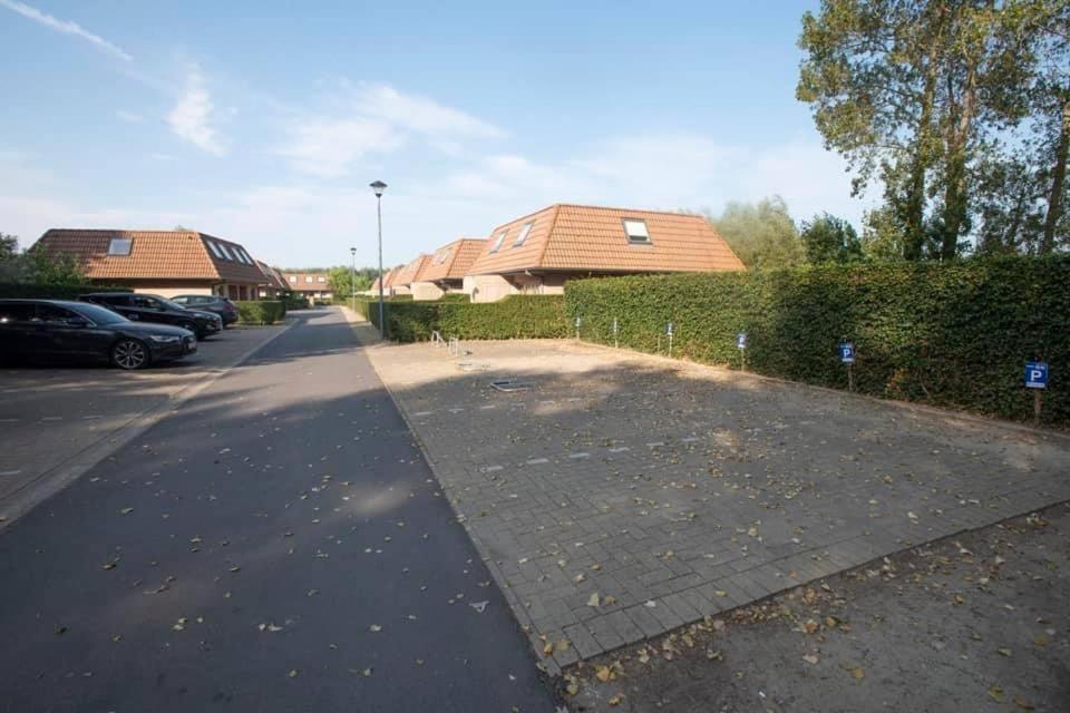 Vakantiehuisje De Panne Vlak Aan Plopsaland En De Zee Exterior foto